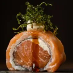 Uramaki Salmão com Filete - Couve (10 peças)