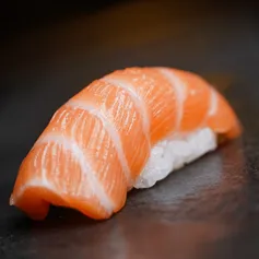 Niguiri Salmão (8 peças)